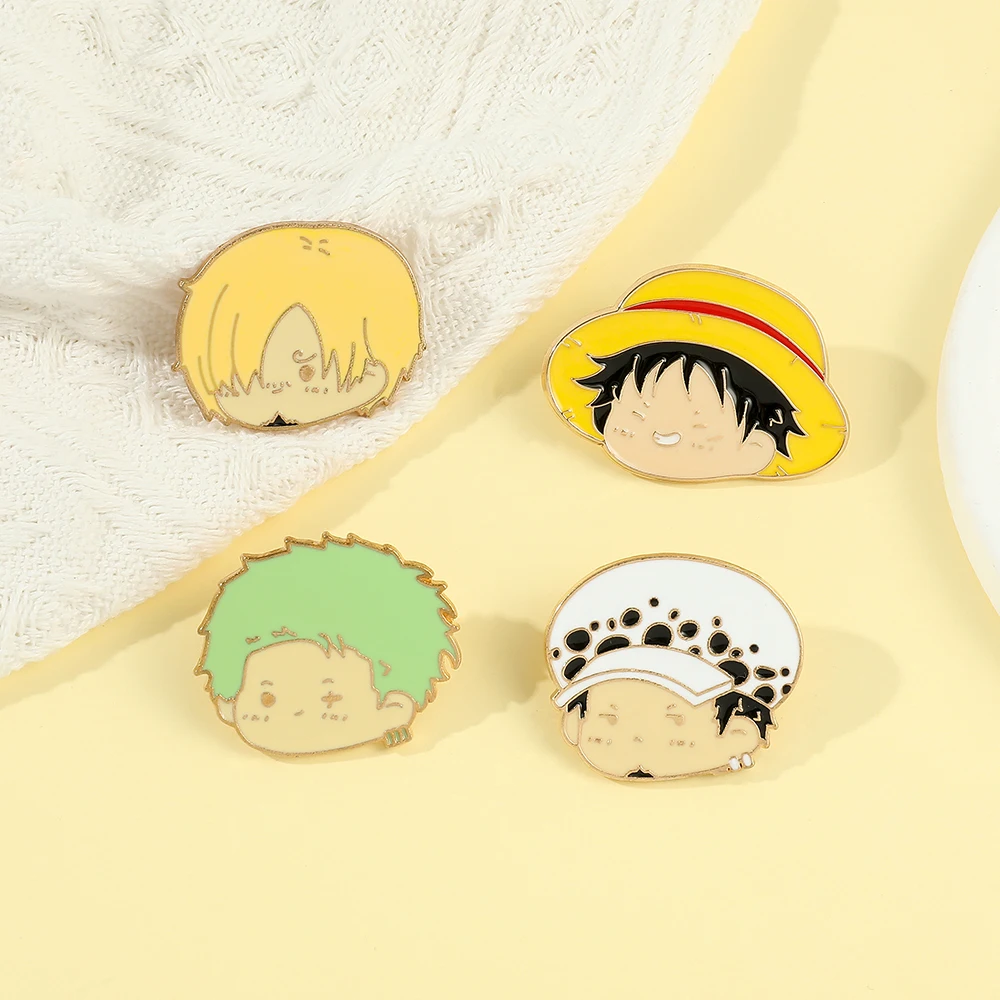 4 Pcs Anime Character Brooch S - Cosplay Prop Bag incelemesi ve fiyatı