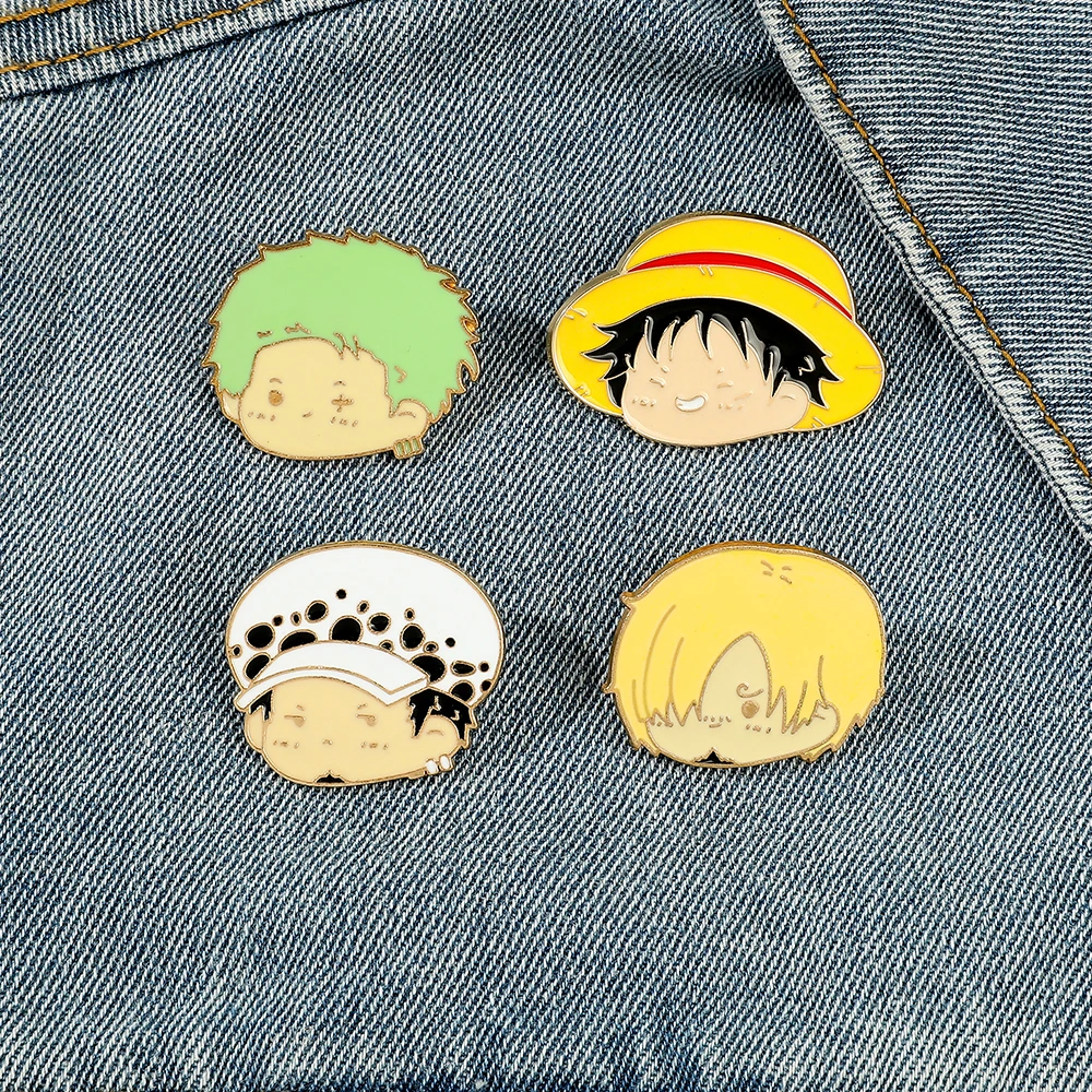 4 Pcs Anime Character Brooch S - Cosplay Prop Bag incelemesi ve fiyatı